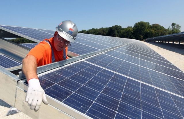 Energy Dept. plan says 40% of U.S. power could come from solar by 2035
