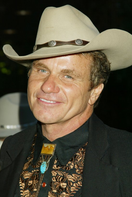 'Cobra Kai,' 'Karate Kid' actor Martin Kove gets the boot on 'Dancing with the Stars'