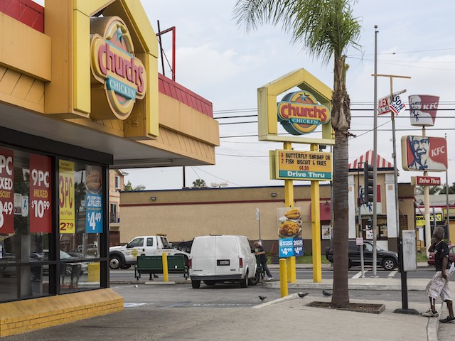 Customer Fatally Shoots Alleged Robber in Texas Chicken Restaurant - Vimarsana News