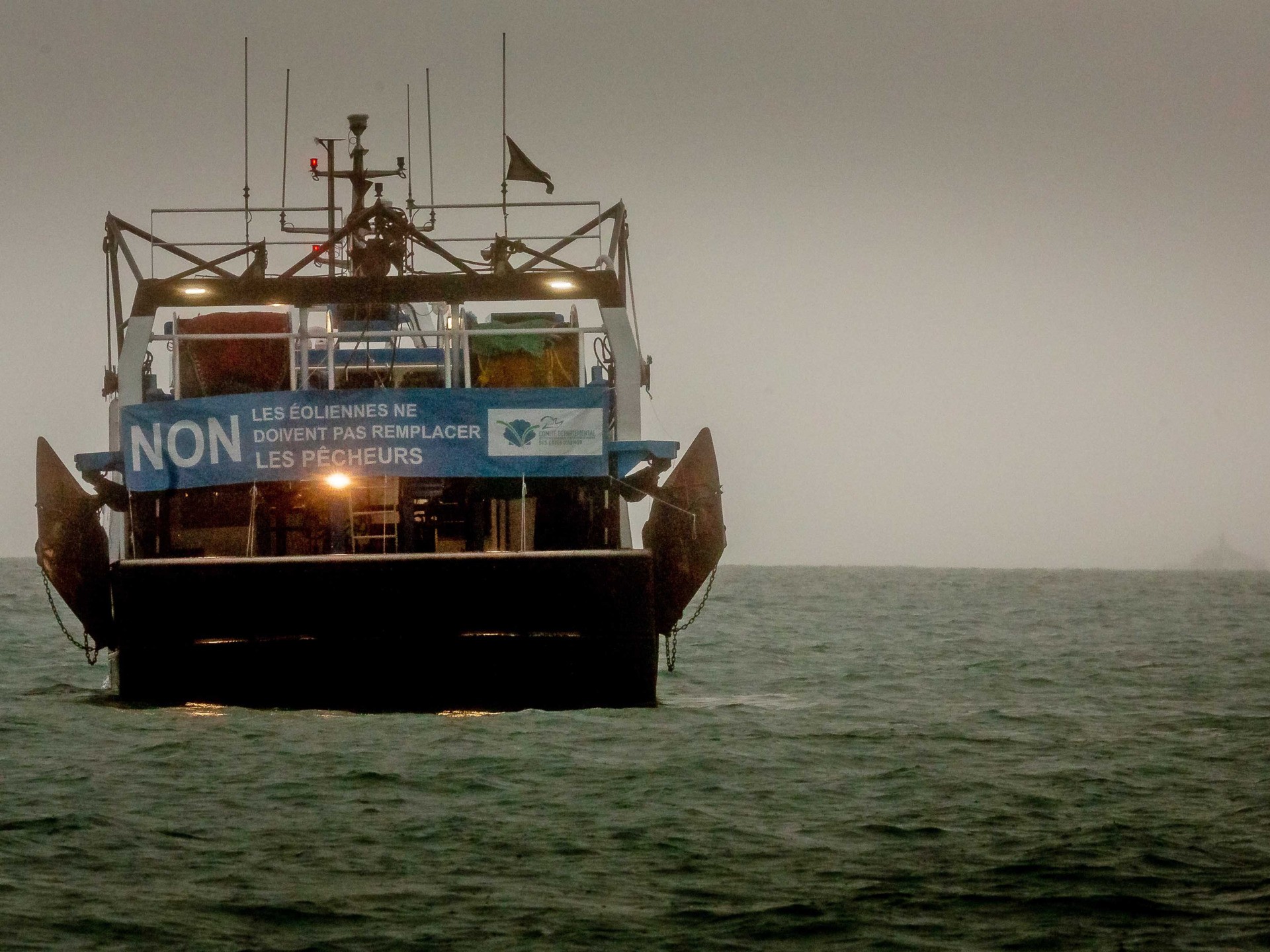 French Threaten Christmas Power Cuts and Blockades over Fishing Rights - Vimarsana News