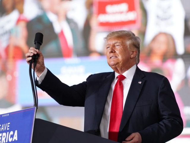 Trump Rips DOJ for Mobilizing FBI Against Anti-CRT Parents - Vimarsana News