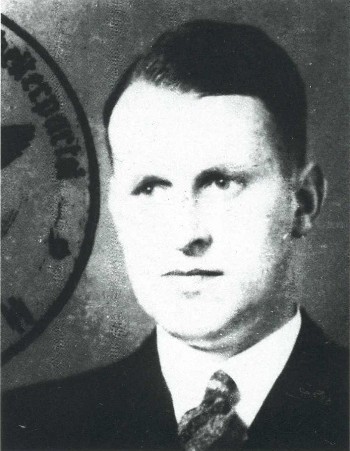 Kammler’s NSDAP Id photograph. (Photo de passeport. Troisième reich / Wikimedia Commons)