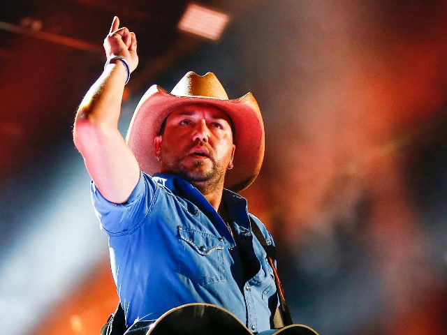 Jason Aldean performs at LP Field at the CMA Music Festival on Thursday, June 11, 2015, in Nashville, Tenn. (Photo by Al Wagner/Invision/AP)