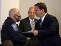 Ron DeSantis Seeks $5k Bonuses for Unvaccinated Police Officers Who Relocate to Florida