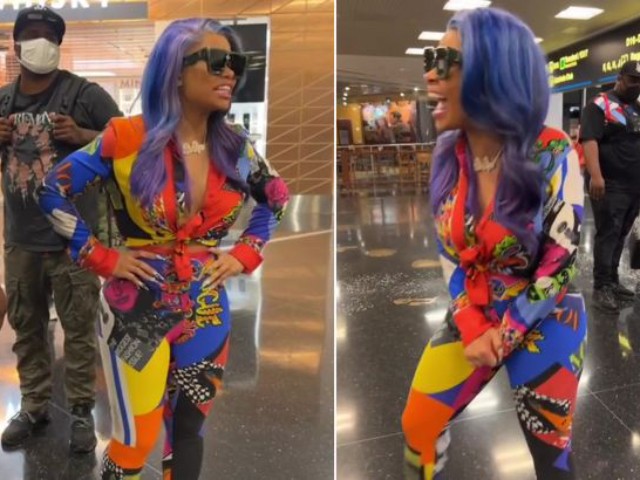 Model Blac Chyna Explodes in Miami Airport: 'Get the F***ing Vaccine, and Stop Being Stupid, Hoe' - Vimarsana News