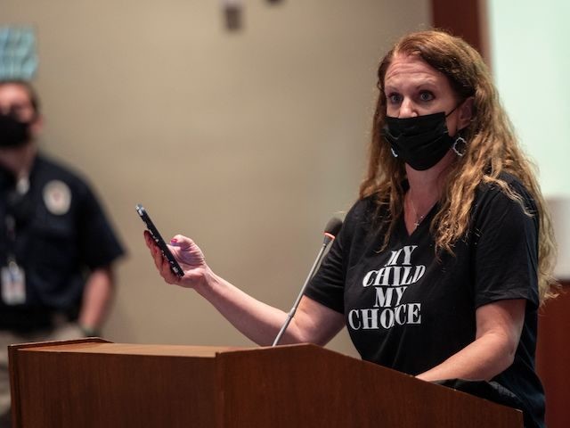 Patti Hidalgo Menders speaks out against board actions during a Loudoun County Public Schools (LCPS) board meeting in Ashburn, Virginia on October 12, 2021. (Andrew Caballero-Reynolds/AFP via Getty Images)