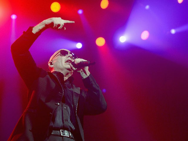 HOLLYWOOD, FL - AUGUST 01: Pitbull onstage at Hard Rock Live! in the Seminole Hard Rock Ho