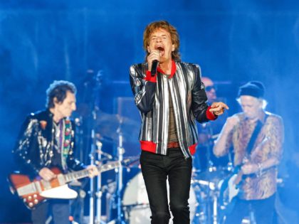 British singer Mick Jagger performs during the Rolling Stones "No Filter" 2021 North American tour at The Dome at America's Center stadium on September 26, 2021 in St. Louis, Missouri. (Photo by Kamil Krzaczynski / AFP) (Photo by KAMIL KRZACZYNSKI/AFP via Getty Images)