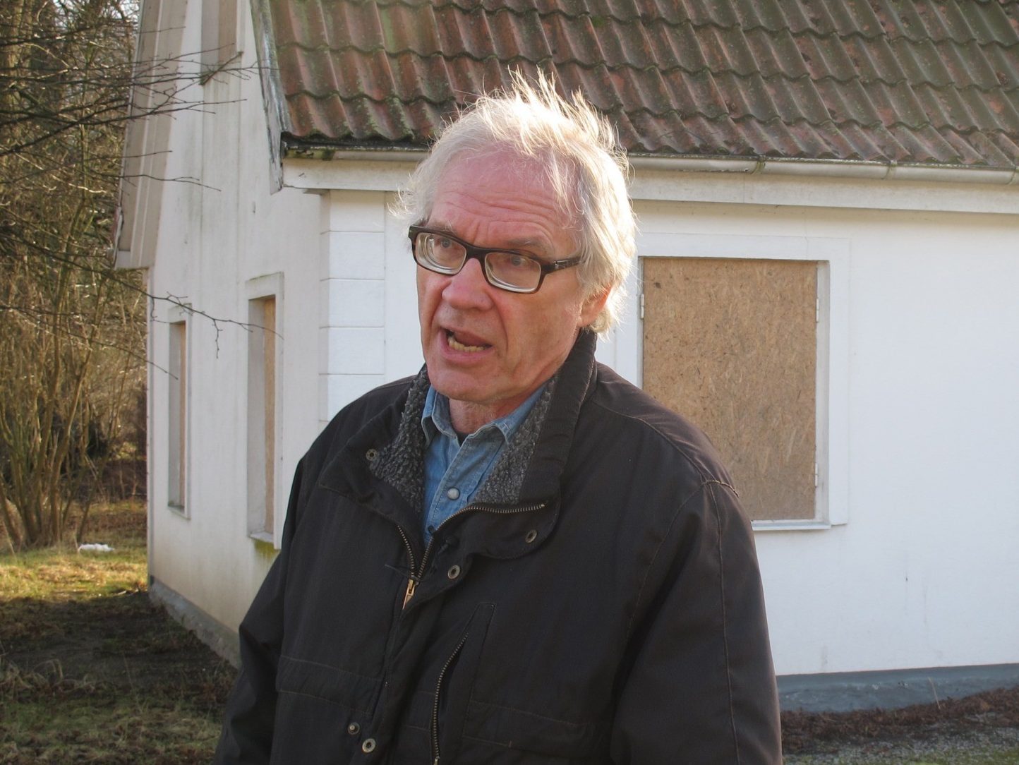 Swedish Cartoonist Who Drew Muhammad Killed in Car Crash - Vimarsana News