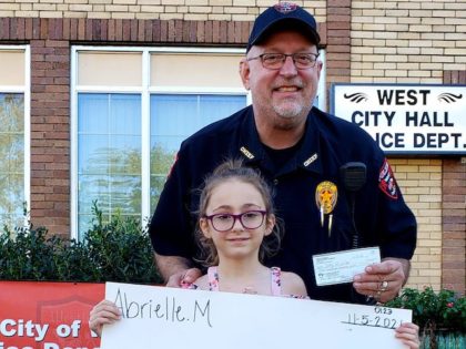 A seven-year-old girl named Abrielle Mundahl recently came up with an idea to raise money for first responders in West, Texas.