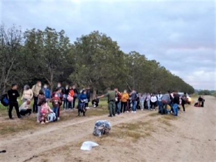 Eagle Pass Station agents apprehend a large group of 225 migrants who illegally crossed the border from Mexico. (Photo: U.S. Border Patrol/Del Rio Sector)