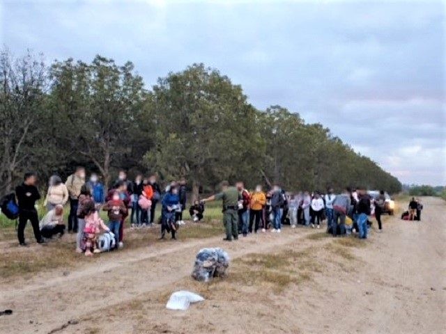 Eagle Pass Station agents apprehend a large group of 225 migrants who illegally crossed th