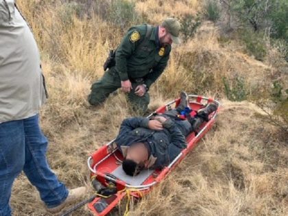 Eagle Pass South Station Border Patrol agents rescue a migrant who injured his leg after falling 20 feet from a cliff. (Photo: U.S. Border Patrol/Del Rio Sector)