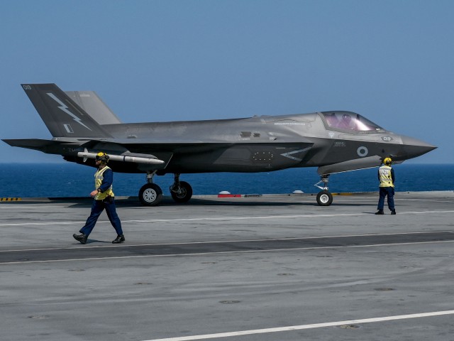 Crashed British F-35 Never Managed Takeoff, Dropped into Water - Vimarsana News