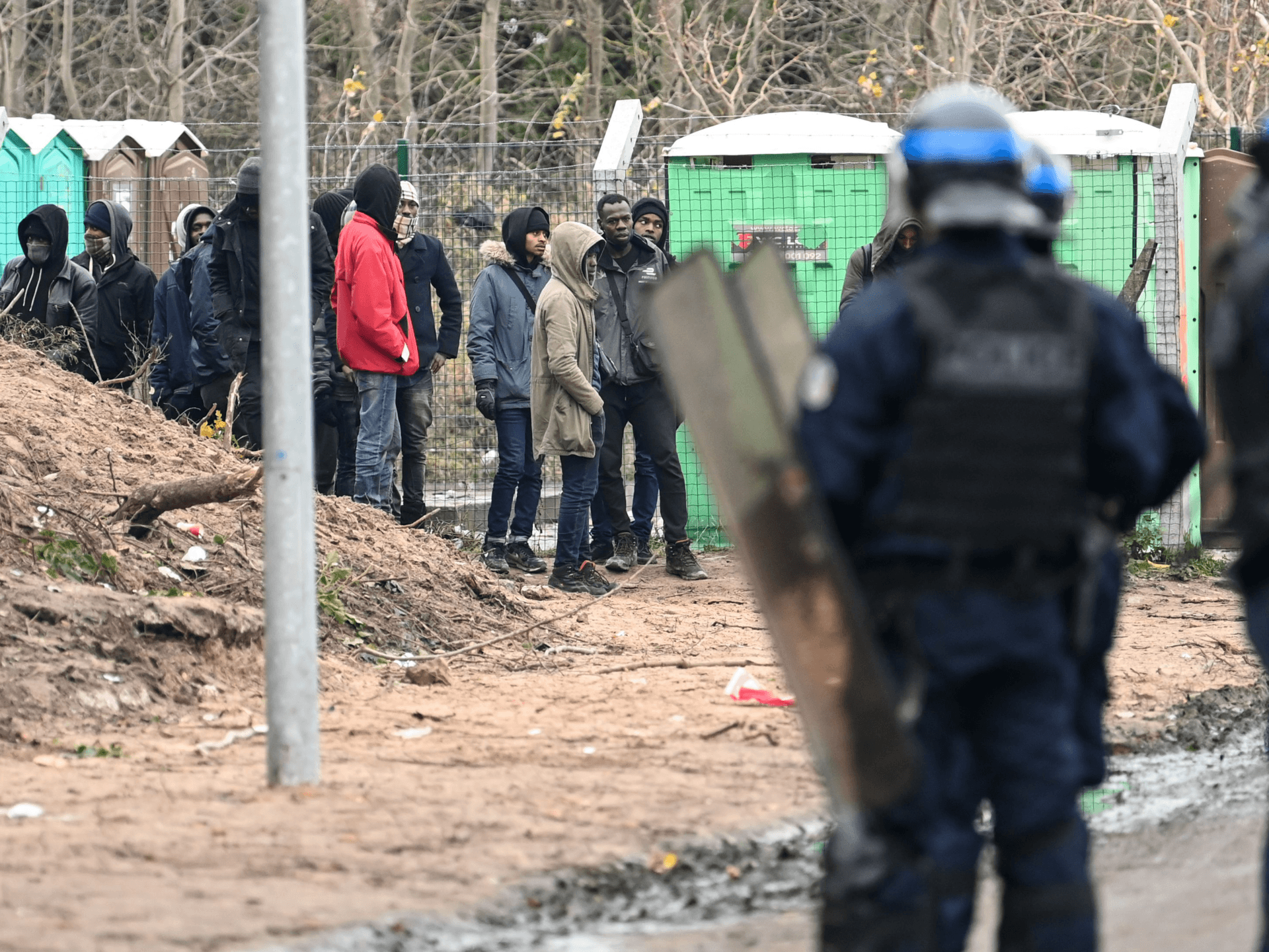 Calais Traffickers Net £58 Million From Smuggling Migrants to Britain - Vimarsana News