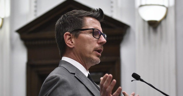Prosecutor: Rittenhouse Lost Right to Self-Defense by Bringing Gun