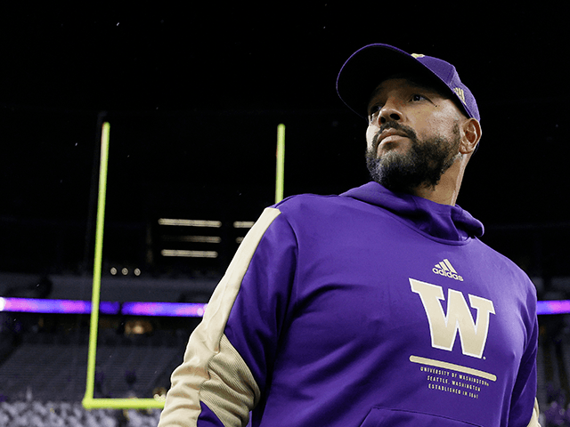 Head coach Jimmy Lake of the Washington Huskies looks on after losing to Oregon Ducks 26-1