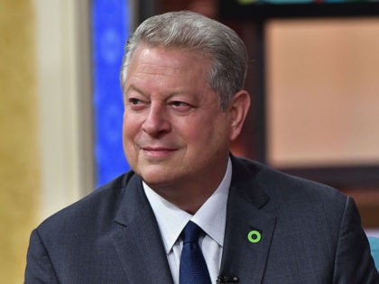 MIAMI, FL - AUGUST 03: Former Vice President Al Gore is seen on the set of 'Despierta America' to promote the film An Inconvenient Sequel: Truth To Power at Univision Studios on August 3, 2017 in Miami, Florida. (Photo by Gustavo Caballero/Getty Images)