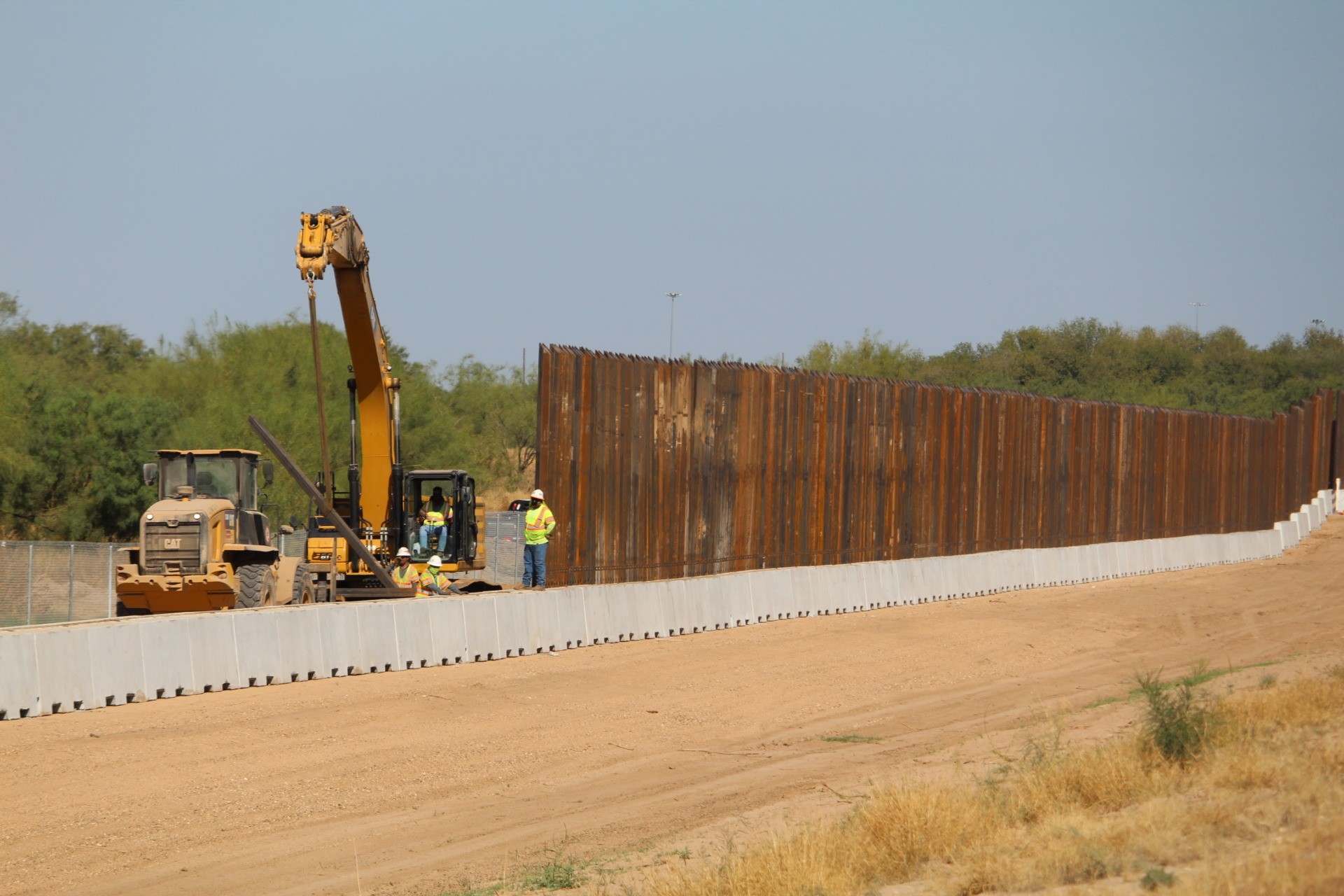 Texas Expands Border Barrier Projects in Eagle Pass