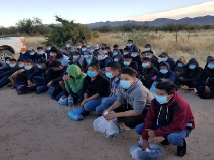 Agents find a large group of migrants in the Arizona desert near Sasabe. The group include