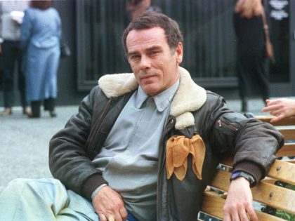 Actor Dean Stockwell poses in Feb 1989 at an unknown location. (AP Photo/Alan Greth)