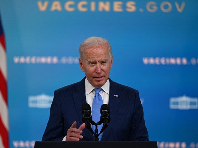 US President Joe Biden delivers remarks on the Covid-19 response and the vaccination program at the White House on August 23, 2021 in Washington,DC. - The US Food and Drug Administration on Monday fully approved the Pfizer-BioNTech Covid vaccine, a move that triggered a new wave of vaccine mandates as …