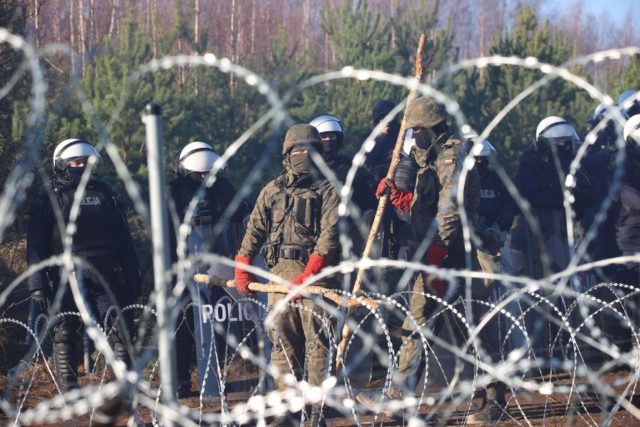 Hundreds of desperate migrants are trapped in freezing weather on the Belarus-Poland borde