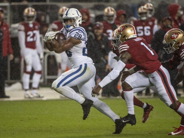 Taylor, Harris lead Week 9 fantasy football running back rankings