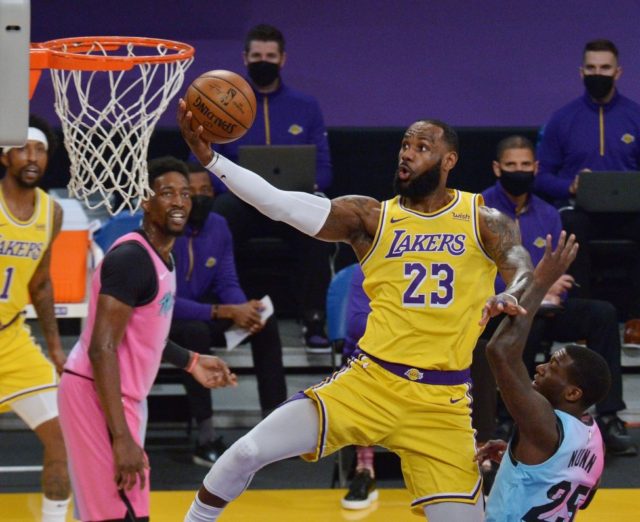 Los Angeles Lakers' LeBron James to miss multiple games due to abdominal injury