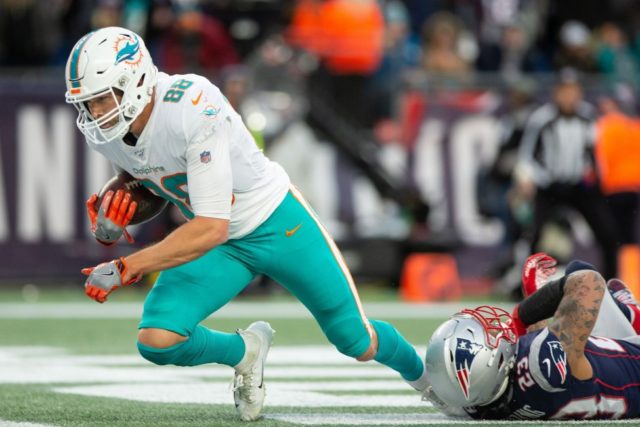 Waller, Gesicki lead Week 9 fantasy football tight end rankings