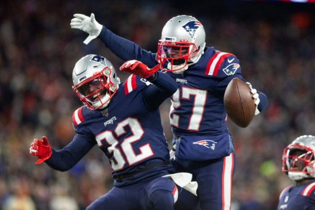 Kyle Van Noy, Patriots defense dismantle Falcons