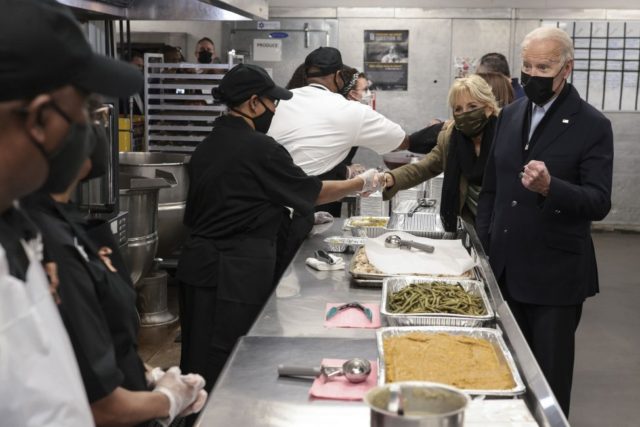 Biden, Harris, spouses volunteer at D.C. nonprofit before Thanksgiving