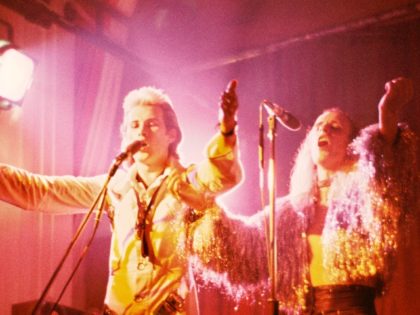 Brian Eno singing at Roxy Music concert