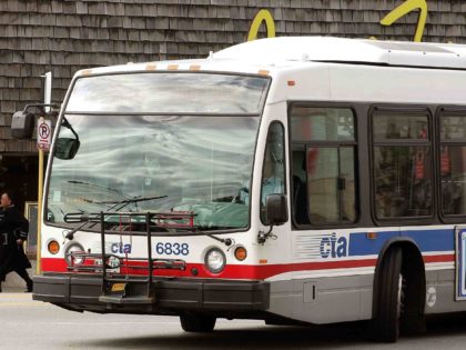 CTA Bus (Tim Boyle / Getty)