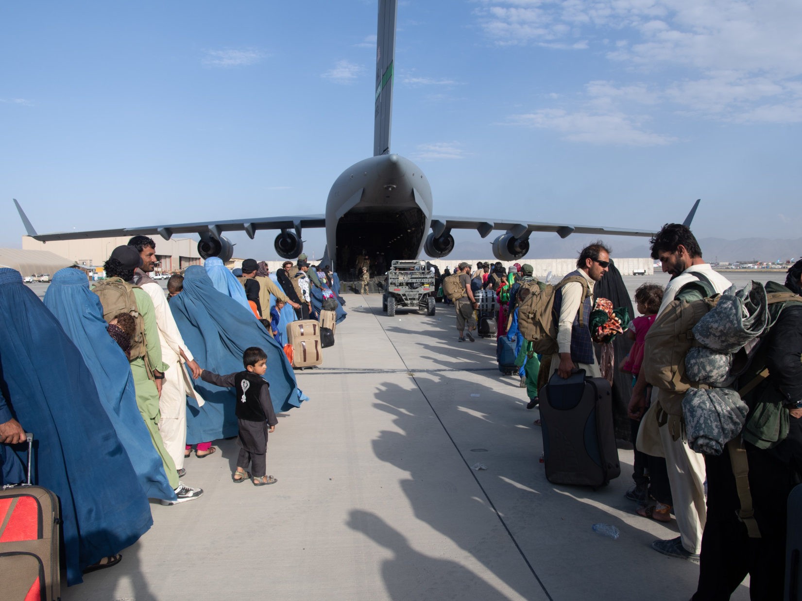 UK Will Resettle up to 20,000 People Directly From Afghan From January - Vimarsana News