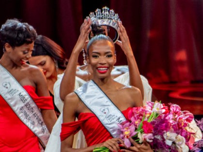 Lalela Mswane is crowned Miss South Africa in Cape Town, Saturday, Oct. 16 2021. Controversy is swirling around the Miss South Africa beauty pageant, as the government has withdrawn its support from the event because of its affiliation with the Miss Universe contest which is to be held in Israel …
