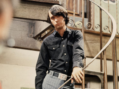 LOS ANGELES - CIRCA 1967: Mike Nesmith on the set of the television show The Monkees circa 1967 in Los Angeles, California. (Photo by Michael Ochs Archives/Getty Images)