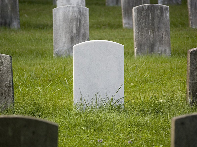Veteran Honors Military by Restoring Neglected Headstones - Vimarsana News
