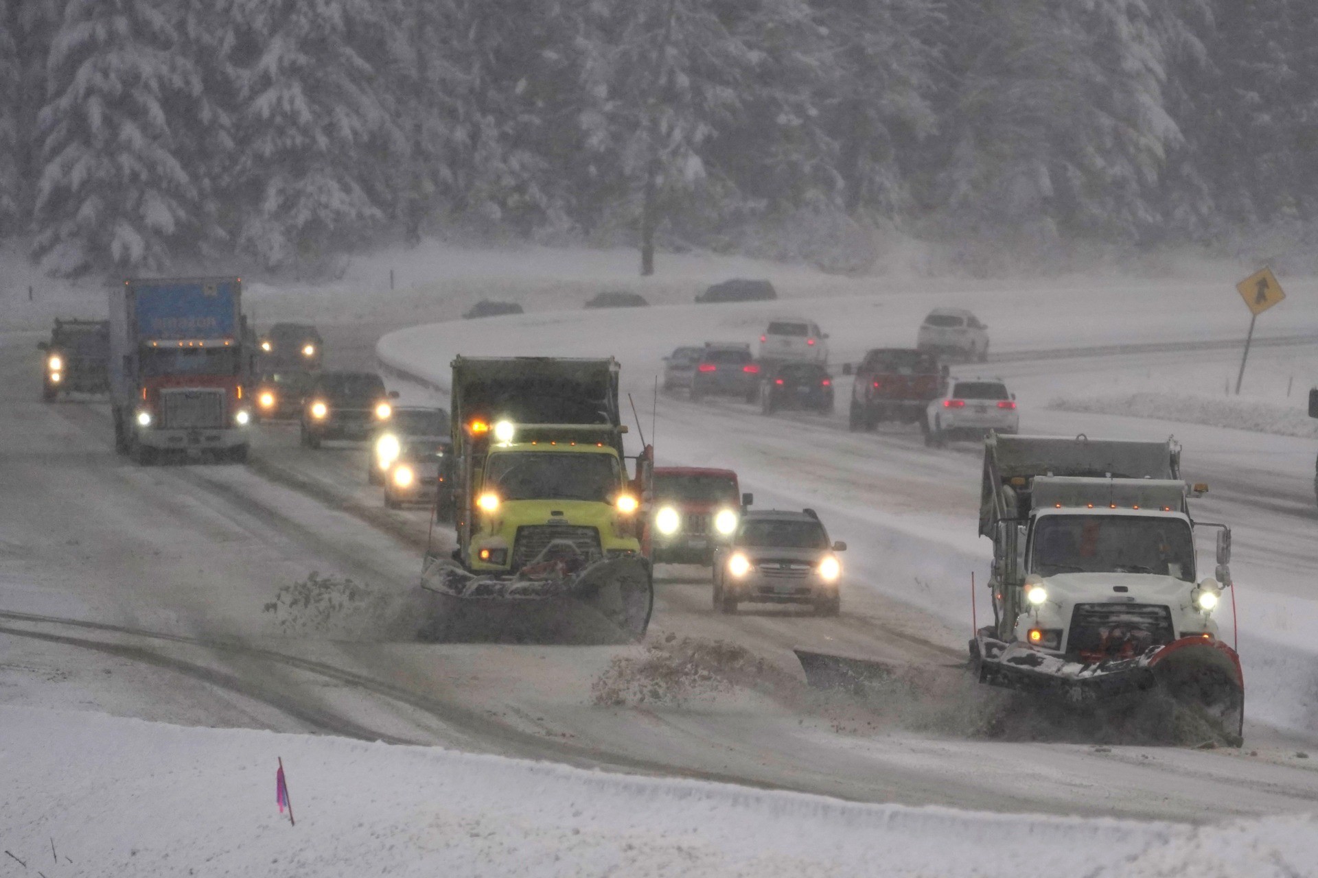 As storms start, US states struggle to hire snowplow drivers - Vimarsana News
