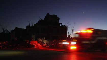 Thousands without heat, water after tornadoes kill dozens