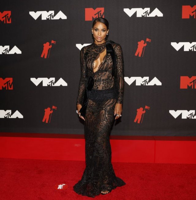 Ciara says her kids will watch her on 'New Year's Rockin' Eve' Breitbart