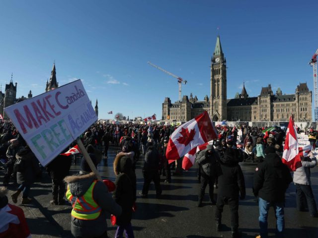 Canadian truckers convoy Ottawa (Dave Chan / AFP / Getty)