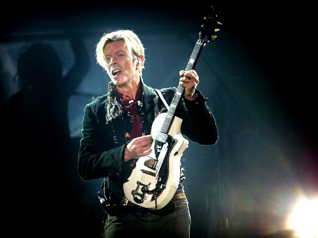 'Rue David Bowie' -- Paris to Name Street After Rock Icon - Vimarsana News