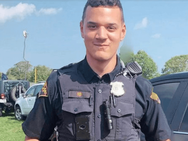Off-Duty Cleveland Officer Killed During New Year's Eve Carjacking - Vimarsana News