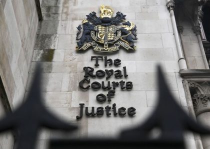 A picture shows the front of the Royal Courts of Justice, home to the High Court, in London on January 19, 2021. - Meghan Markle's high-profile lawsuit against a British newspaper group for privacy and copyright breaches returns to the High Court in London on January 19, 2021, with the …
