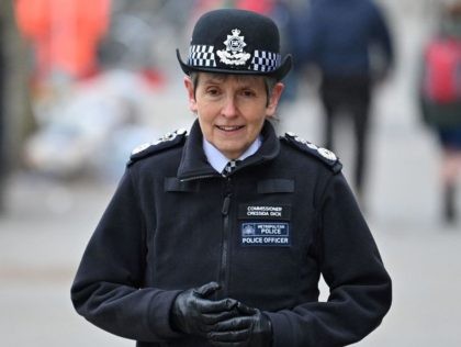 Metropolitan Police Commissioner Cressida Dick walks towards New Scotland Yard in central London on January 25, 2022. - London's police chief on Tuesday said her officers are investigating several parties that took place at Britain's Prime Minister Boris Johnson's office and government departments during Covid lockdowns. (Photo by JUSTIN TALLIS …
