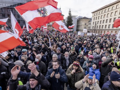 ’They are Afraid of Us’ Thousands March for a Second Day in Austria