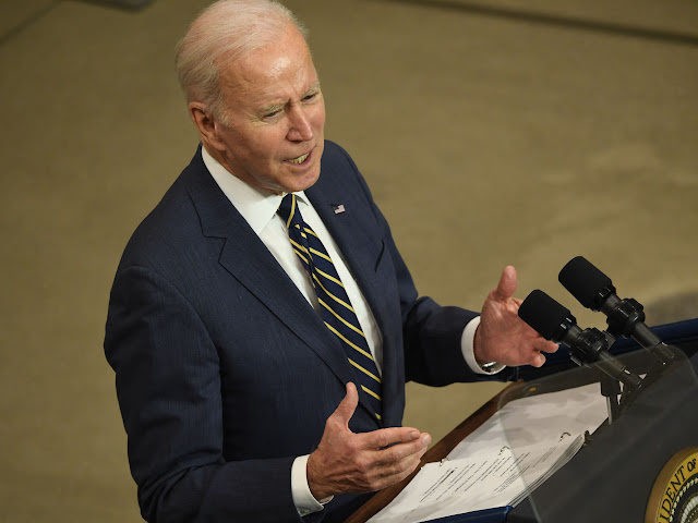 US President Joe Biden speaks about the economy at Carnegie Mellon University at Mill 19 in Pittsburgh, Pennsylvania, January 28, 2022. (Photo by SAUL LOEB / AFP) (Photo by SAUL LOEB/AFP via Getty Images)