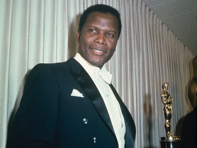 Sidney Poitier, Hollywood Pioneer, Oscar-Winning Actor, Dead at 94 - Vimarsana News