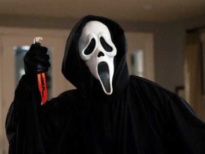 ‘Scream’ (2022) Review: More Tedious Than Terrifying
